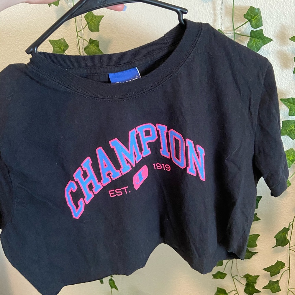 Cropped Champion Shirt
